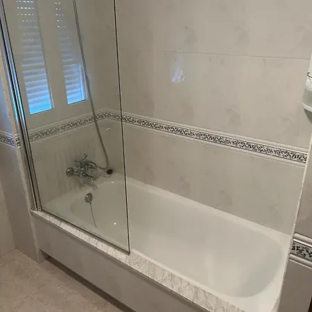 House - 6 Bedrooms With Pool - 0126